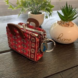 Disney Mary popping Musical carpetbag  keychain